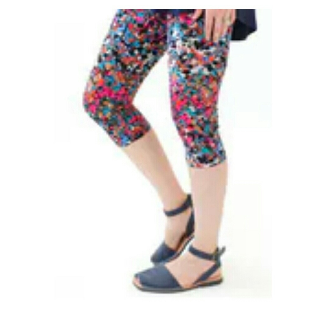Agnes & Dora Capri Leggings XS 0 to 2 Dotted Blooms Multicolored Splats Dots